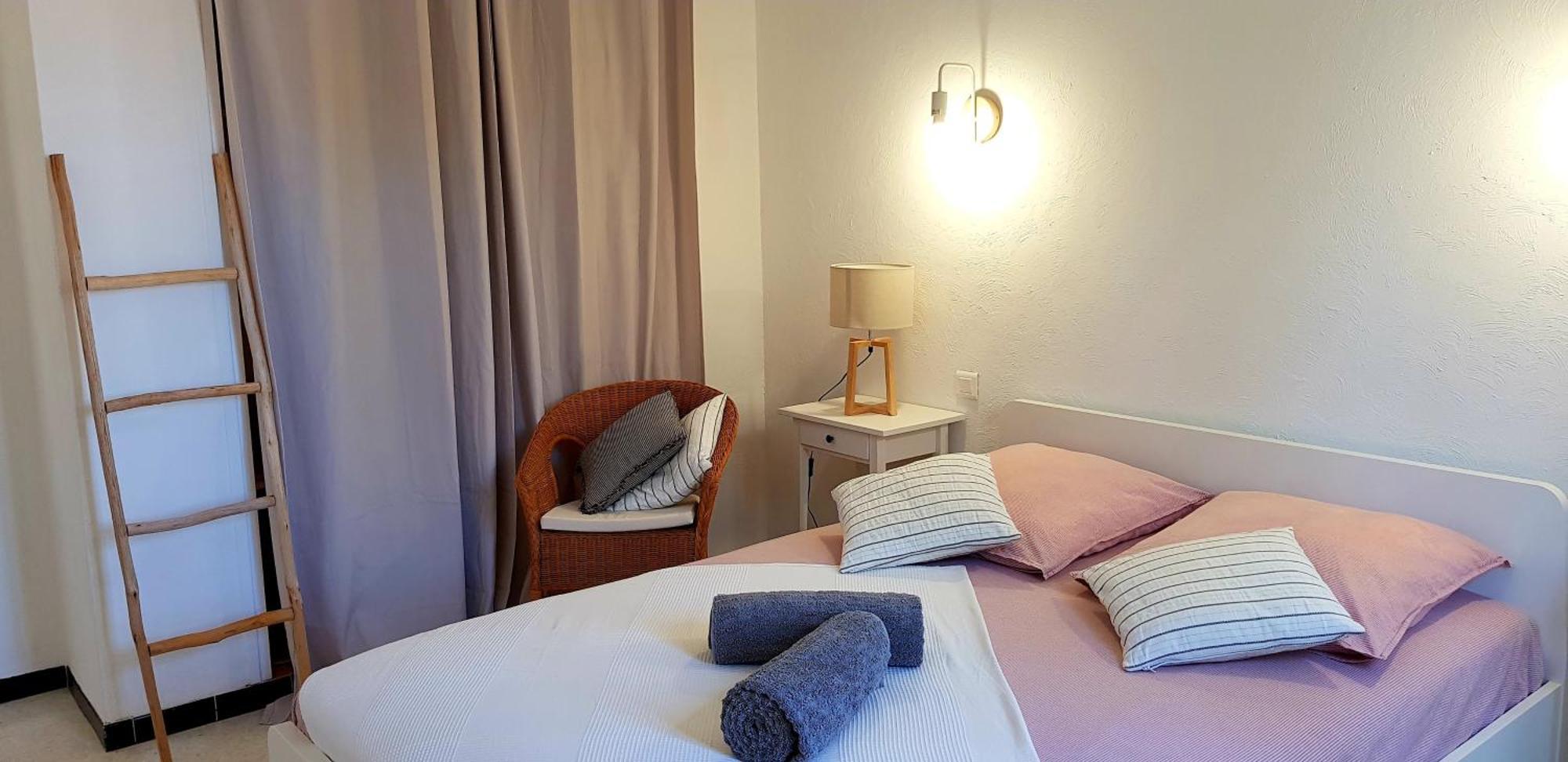 Beaux Appartements 3 Pieces Avec Espaces Exterieurs Et Parking - Proche Plage 耶尔 外观 照片