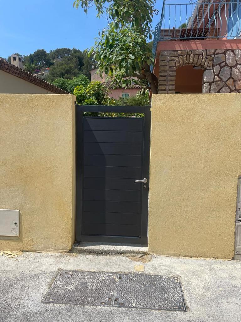 Beaux Appartements 3 Pieces Avec Espaces Exterieurs Et Parking - Proche Plage 耶尔 外观 照片